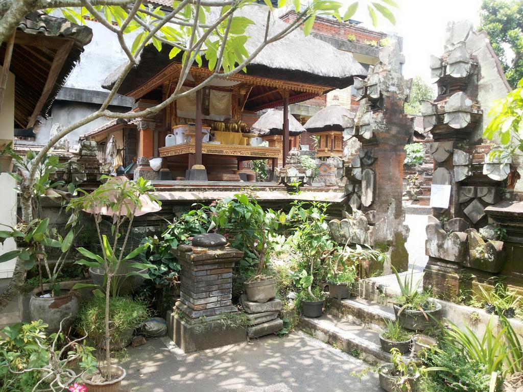 Dekwah Homestay Ubud Exterior foto