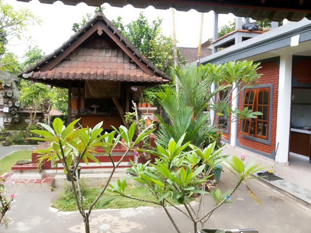 Dekwah Homestay Ubud Exterior foto